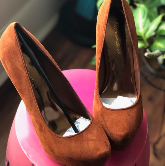 👠👠👠 - Picture 3 of 3